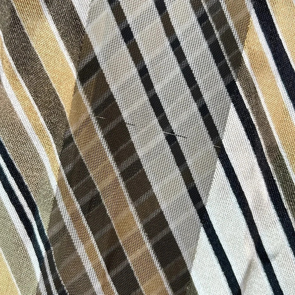 VINTAGE Chevron Pattern Print Satin Rectangular  Scarf Neutral Brown Semi Sheer - Picture 8 of 9